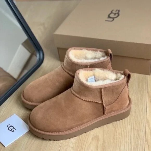 UGG Shoes - UGG Mini Platform Ankle Boots in Chestnut Brown
